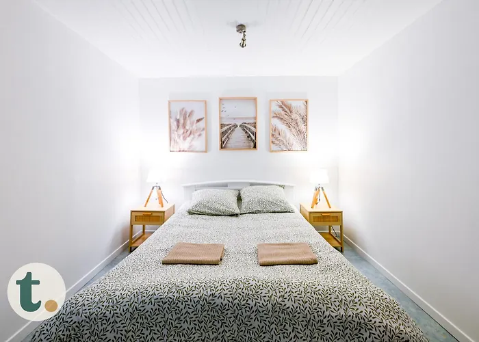 Casa vacanze Tranquiloue - Grande Maison à 3min Du Puydufou ! Les Épesses